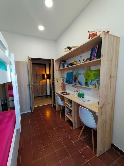 Centre Ville, Confort De 2 A 7 Pers. Apartment