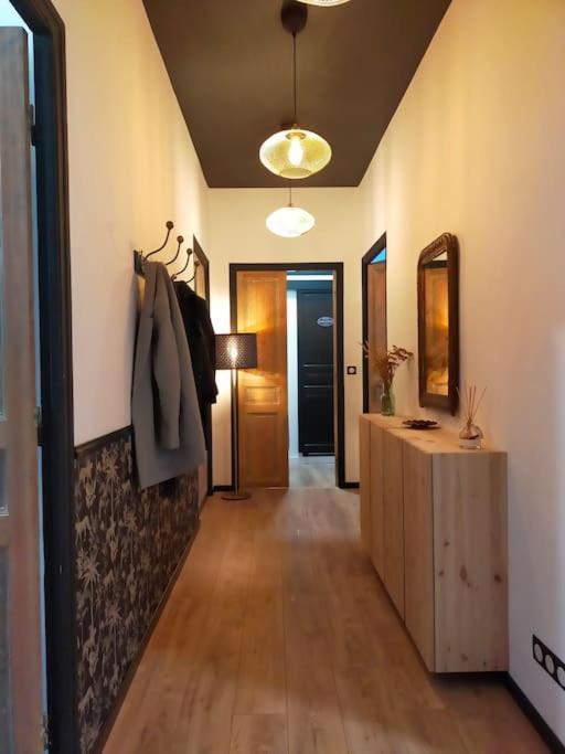 Centre Ville, Confort De 2 A 7 Pers. Apartment *