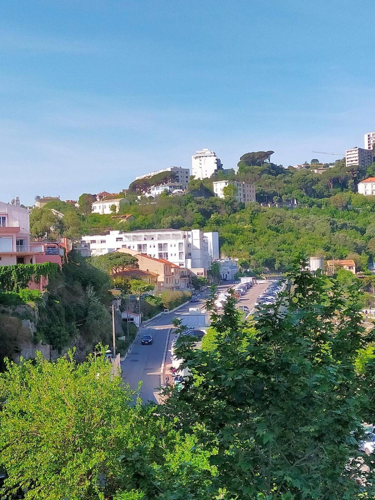 Centre Ville, Confort De 2 A 7 Pers. * Bastia (Corsica)